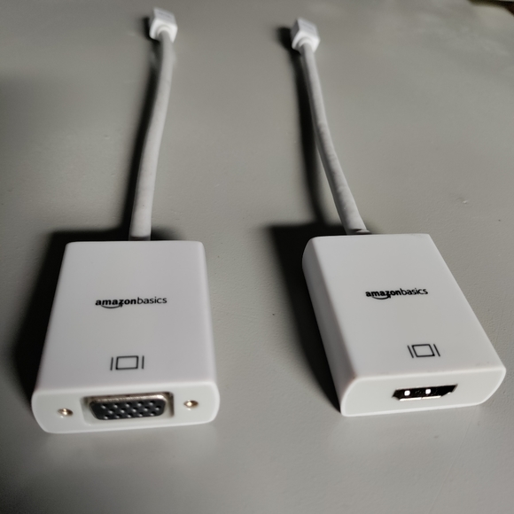 HDMI & VGA adapter Mini Display Port dongle Amazon basics video projector laptop - Picture 13 of 16